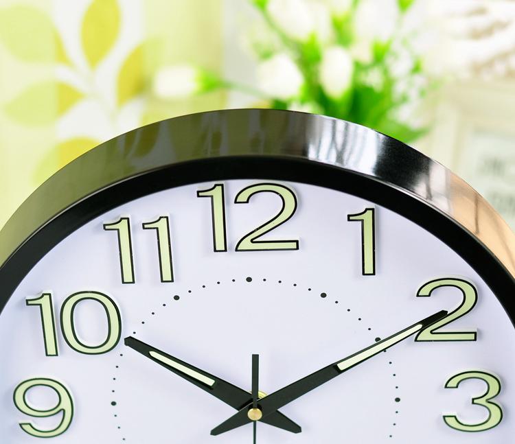 Quartz Large Wall Clock