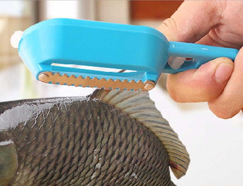 Multipurpose Scale Kill Fish with Knife Kitchen Tool