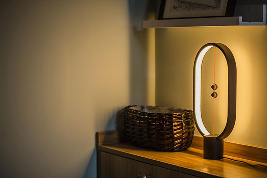 Heng LED Balance Lamp